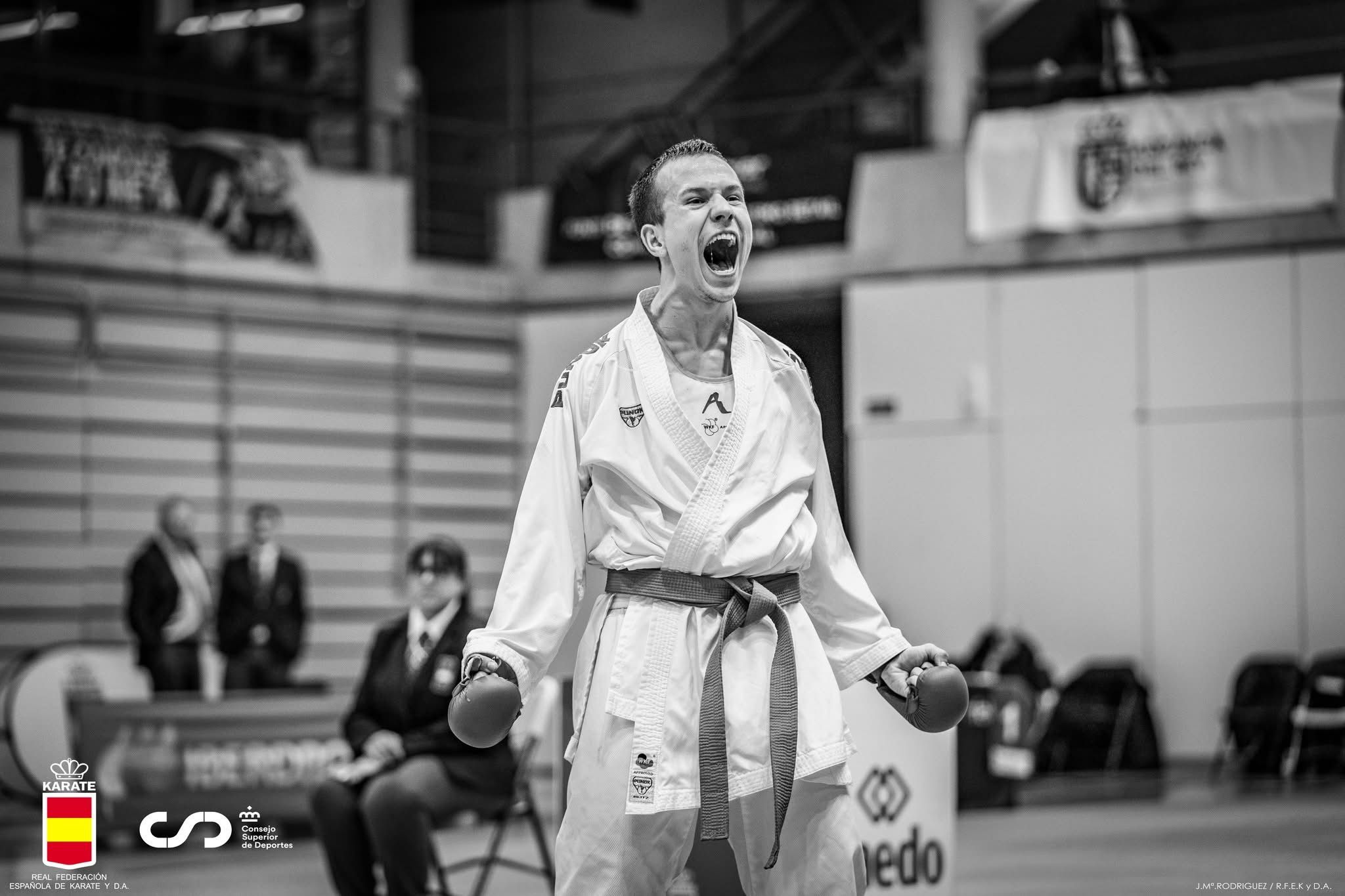 ¡Urko Primicia, campeón de España Sénior; y el equipo de kata, logra el bronce!